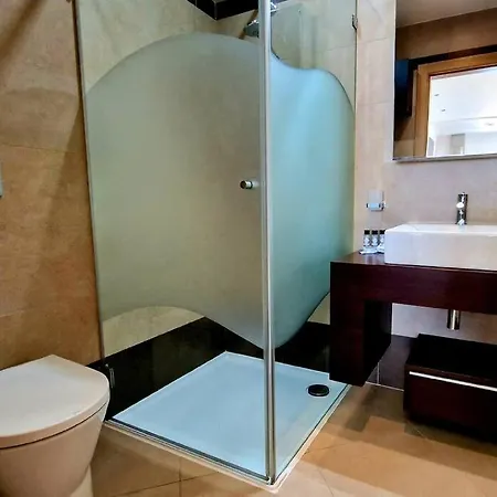 Deluxe 2 Bedroom With Bbq * Lagos