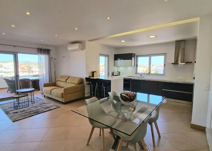 Lägenhet Deluxe 2 Bedroom With Bbq